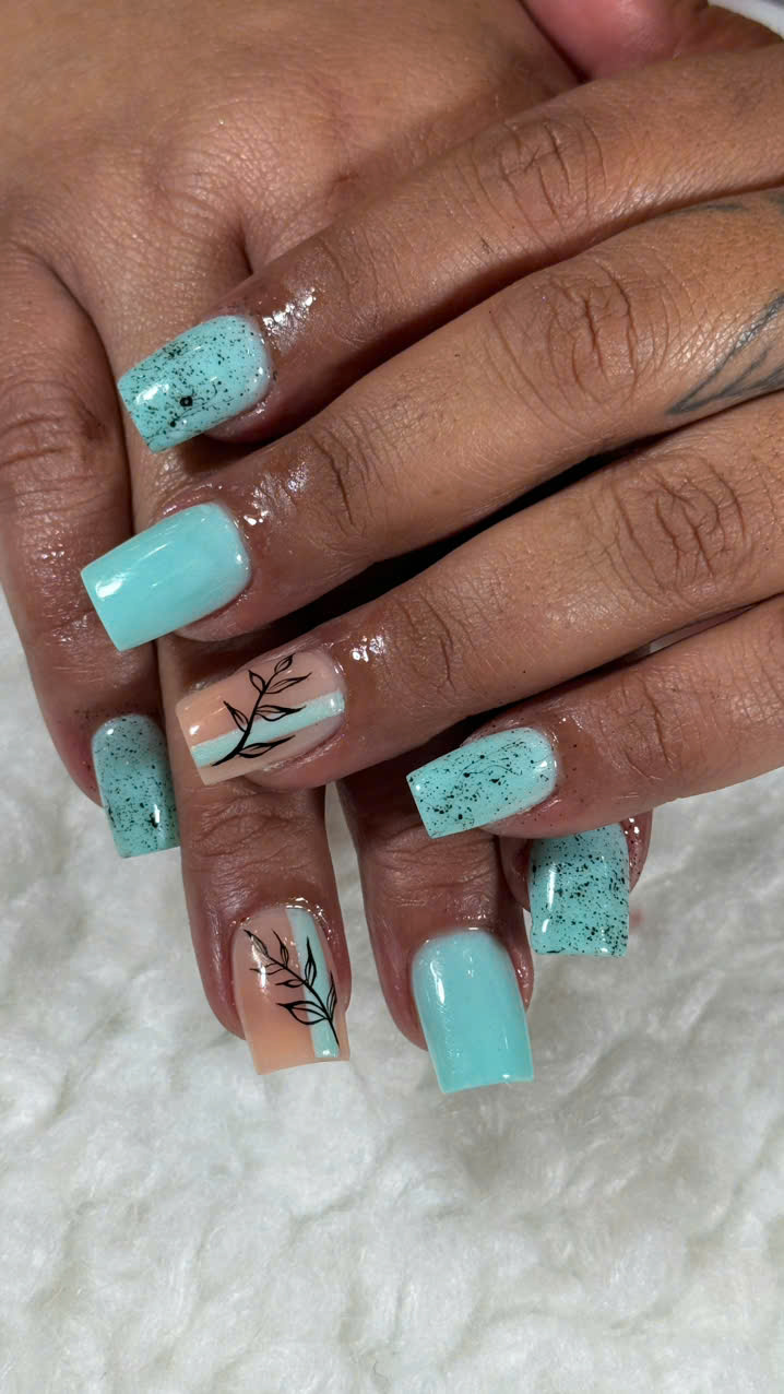 short square nails mint